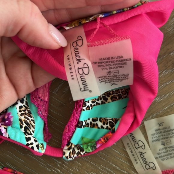 HOT TROPIC BEACH BUNNY BIKINI 🐰 - Picture 8 of 9